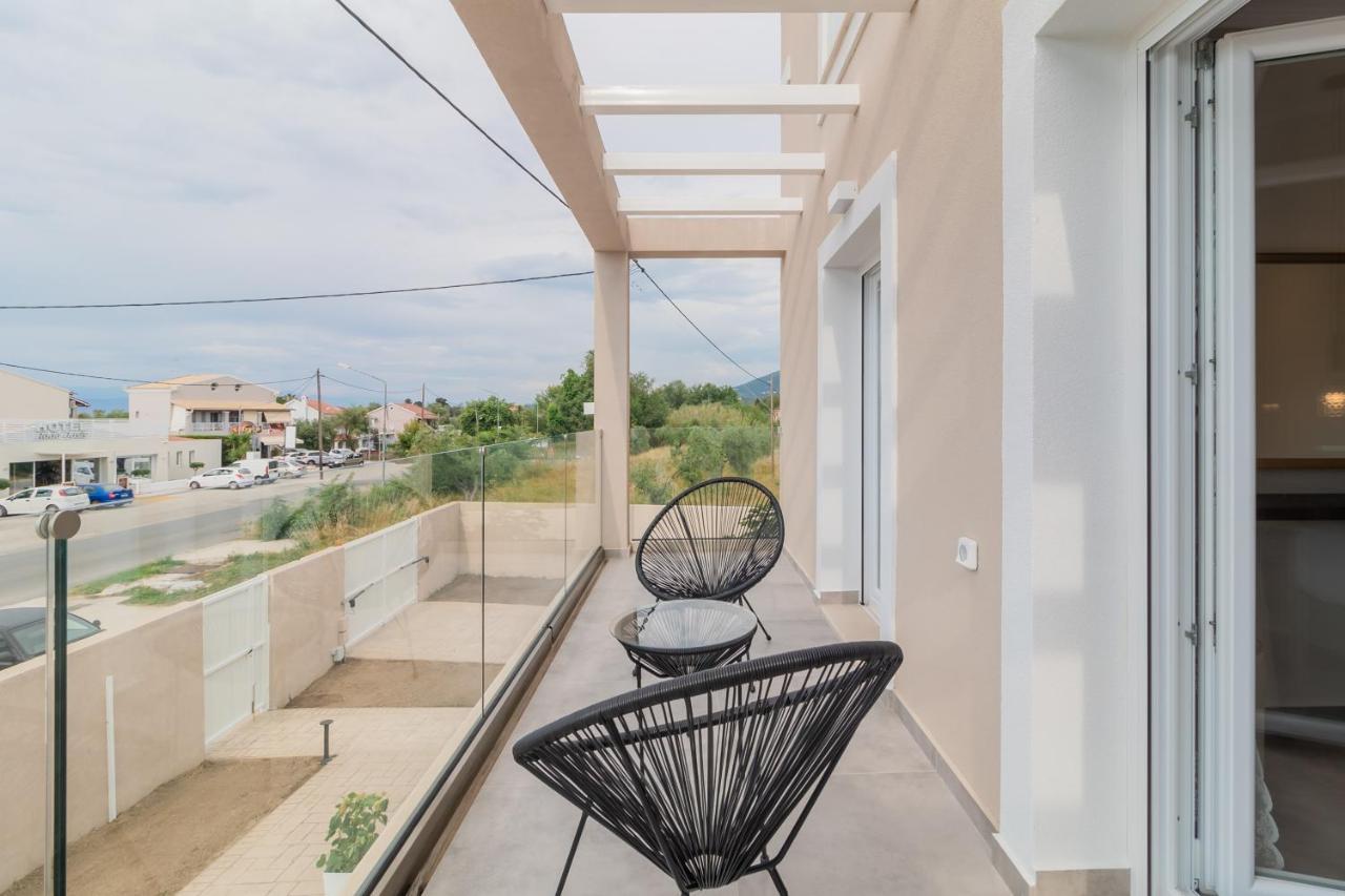 Melena Premium Suites Roda  Exterior photo