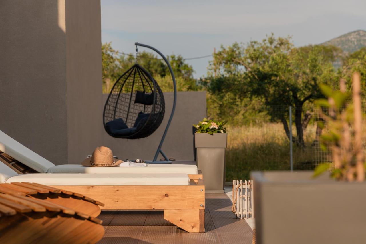 Melena Premium Suites Roda  Exterior photo