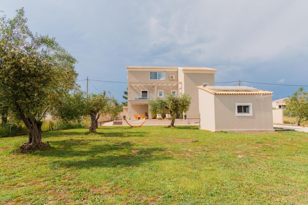 Melena Premium Suites Roda  Exterior photo
